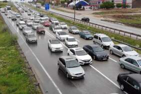 43 ilin geçiş güzergahında trafik durma noktasına geldi