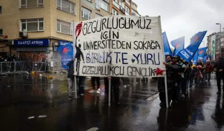 Ankara Üniversitesi’nden 1 Mayıs’ta gözaltına alınan öğrencilere disiplin soruşturması