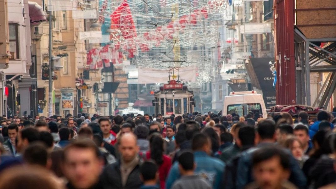 Kayıt dışı ekonomi vergi gelirlerini vuruyor: OECD üyeleri arasında kişi başına en düşük GSYH Türkiye’de