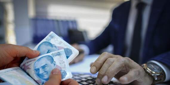 Resmi Gazete’de yayımlandı: Hangi memur ne kadar maaş alacak?
