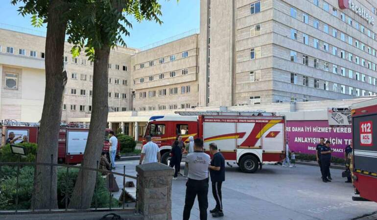 Hacettepe Üniversitesi Hastanesi’nde yangın paniği