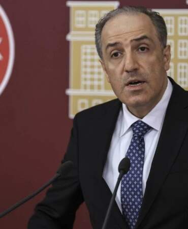 Yeneroğlu’ndan Türk Telekom imtiyazı için şeffaflık çağrısı: Süre ihalesiz ve bedelsiz mi uzatıldı?