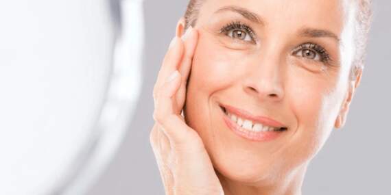Yüzdeki kırışıklıkların en büyük düşmanı o vitamin çıktı: Dermatologların “gençlik iksiri” dediği yöntem!