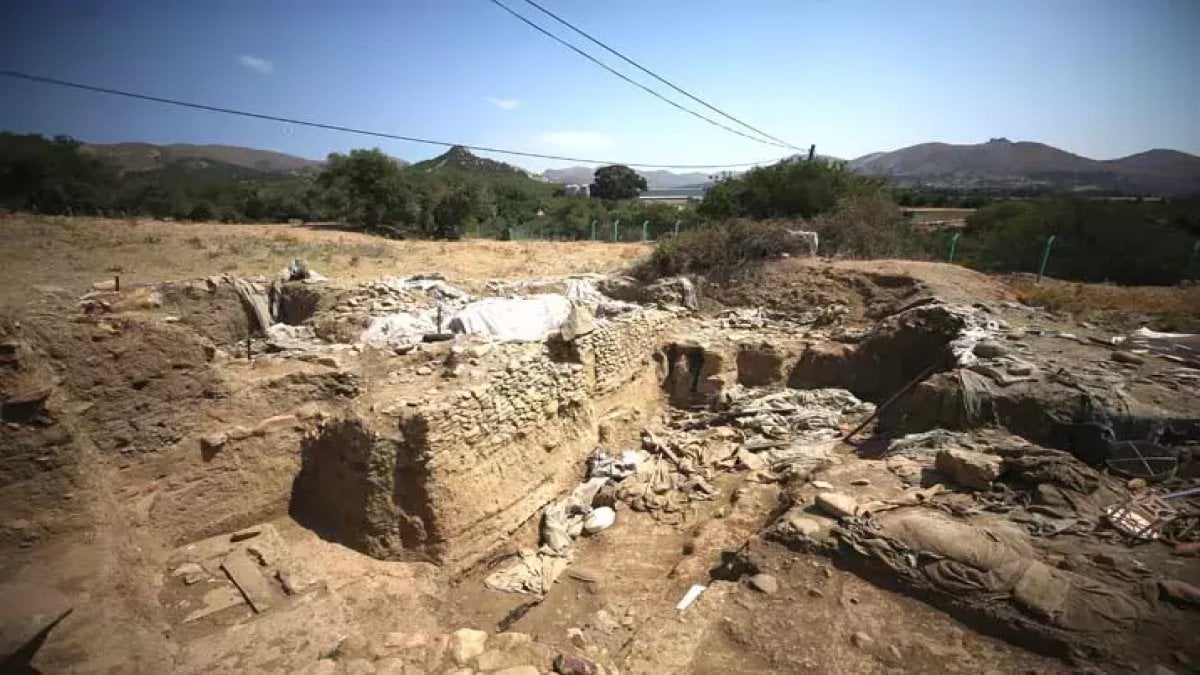 Ege tarihini değiştiren keşif: 8 bin 800 yıllık ilk köy ortaya çıkarıldı