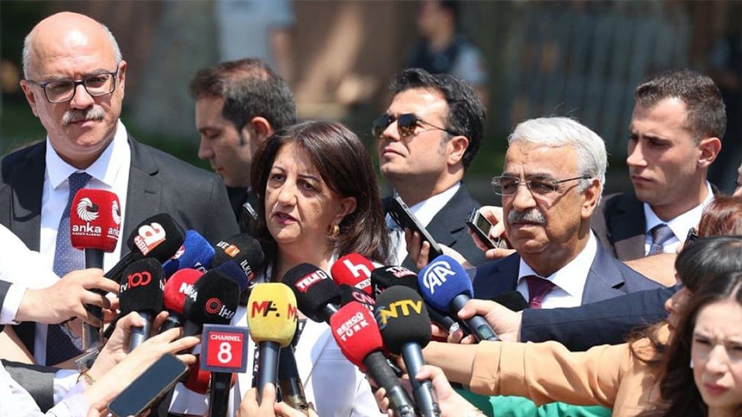 DEM heyetinden İmralı açıklaması: Yeni bir aşama için adım atılmalı