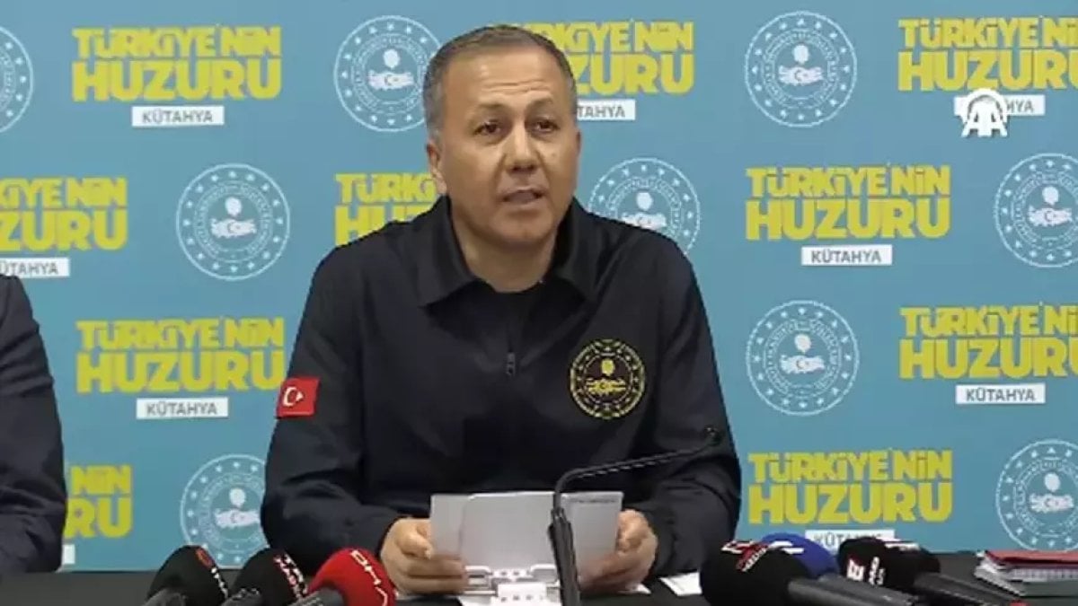 Yerlikaya: 450 binden fazla Suriyeli ülkelerine geri döndü