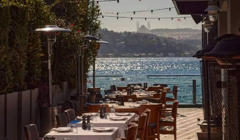 Ruhsatsız ek yapı krizi: Boğaz’daki ünlü restoran yıkılacak