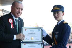 Hava Harp Okulu’nda Teğmen Elif Emirmehmetoğlu devre birincisi oldu