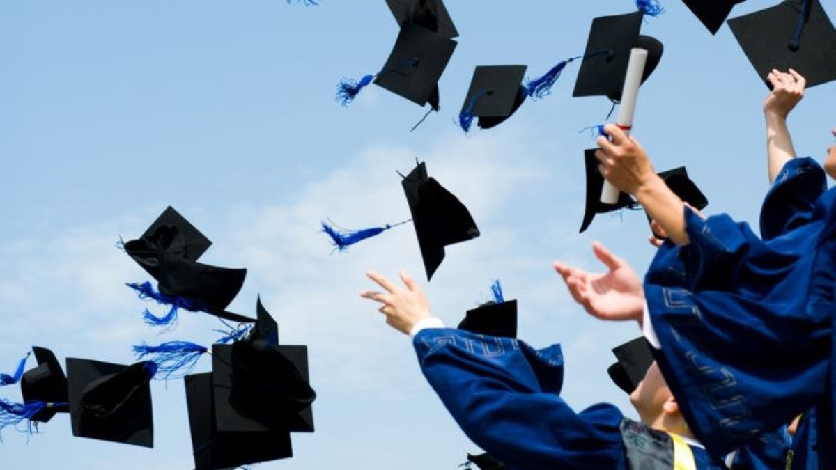 EUROSTAT raporu düşündüren tabloyu ortaya koydu: Türkiye’de üniversite mezunları gelirde Avrupa sonuncusu