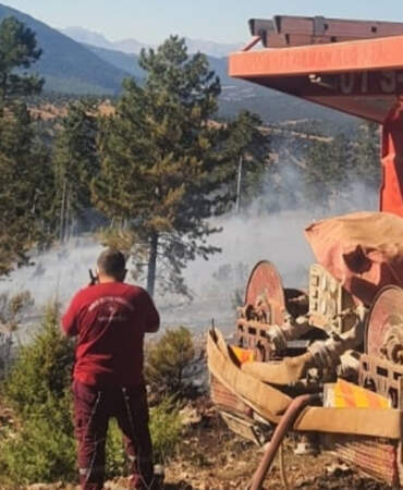 Adana Saimbeyli’deki Orman Yangını Söndürüldü