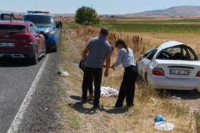 Afyonkarahisar’da Otomobil Takla Attı, 4 Kişi Yaralandı