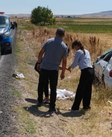 Afyonkarahisar’da Otomobil Takla Attı, 4 Kişi Yaralandı