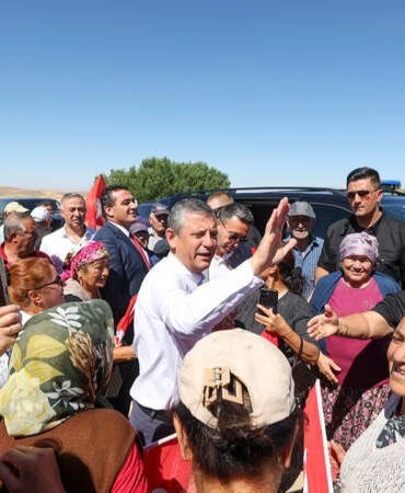 ‘AK Toroslar, Diploma Hırsızlığı…’ CHP Lideri Özgür Özel Saat Vererek Çağrı Yaptı