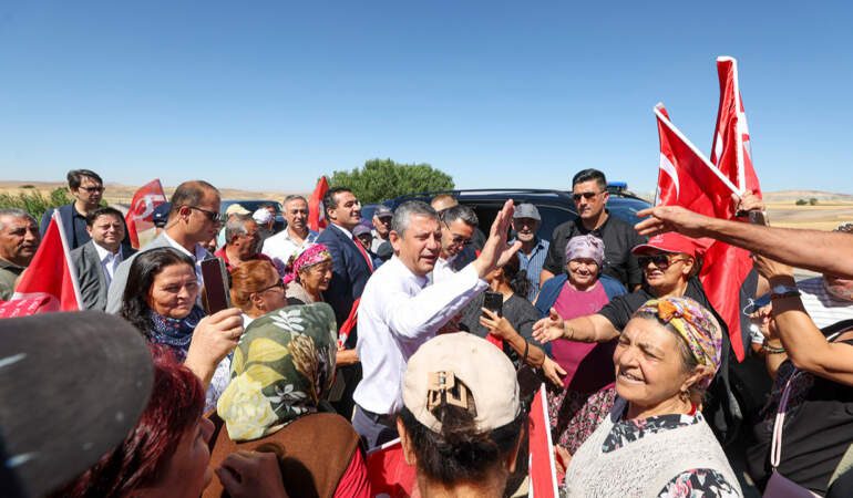 ‘AK Toroslar, Diploma Hırsızlığı…’ CHP Lideri Özgür Özel Saat Vererek Çağrı Yaptı