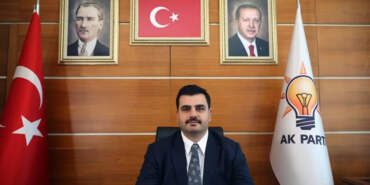 AKP’de ‘Erdoğan Fotoğrafı’ Çıkışı! Genel Sekreter ‘İstismar’ Diyerek Ateş Püskürdü