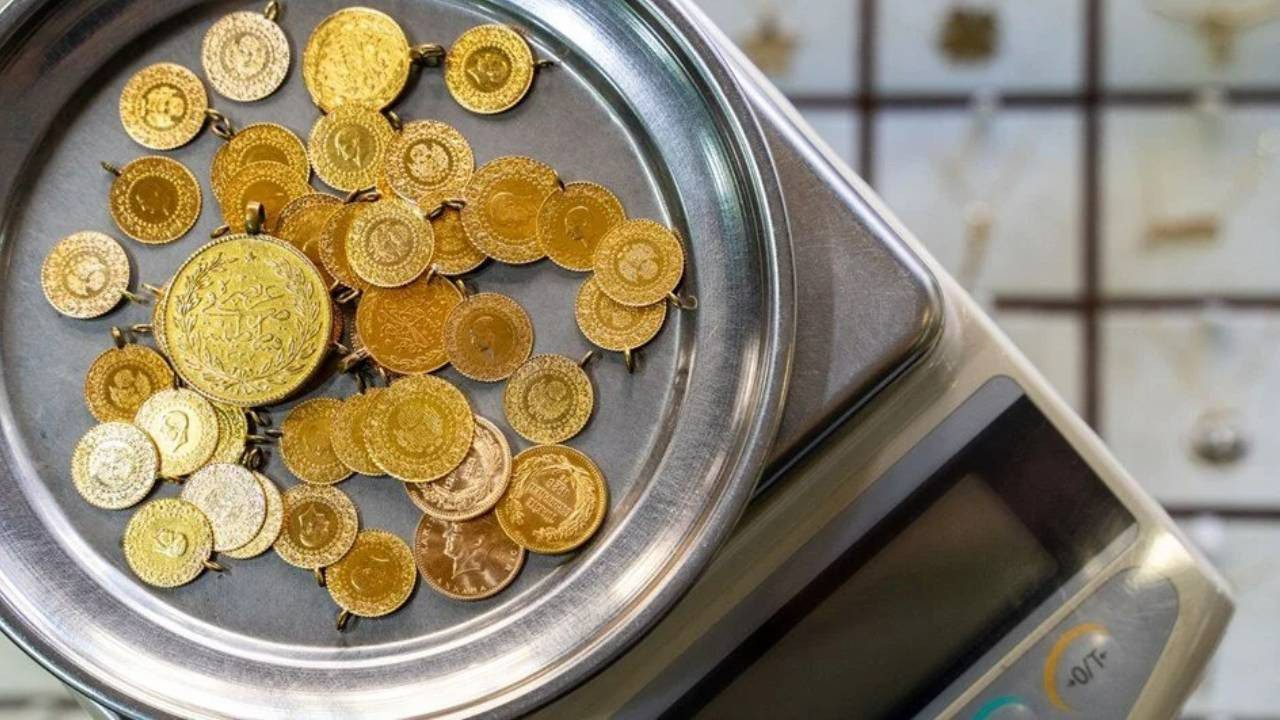 Altın Yine Rekor Kırdı! Her Geçen Gün Zirvesini Daha Yukarıya Taşıyor