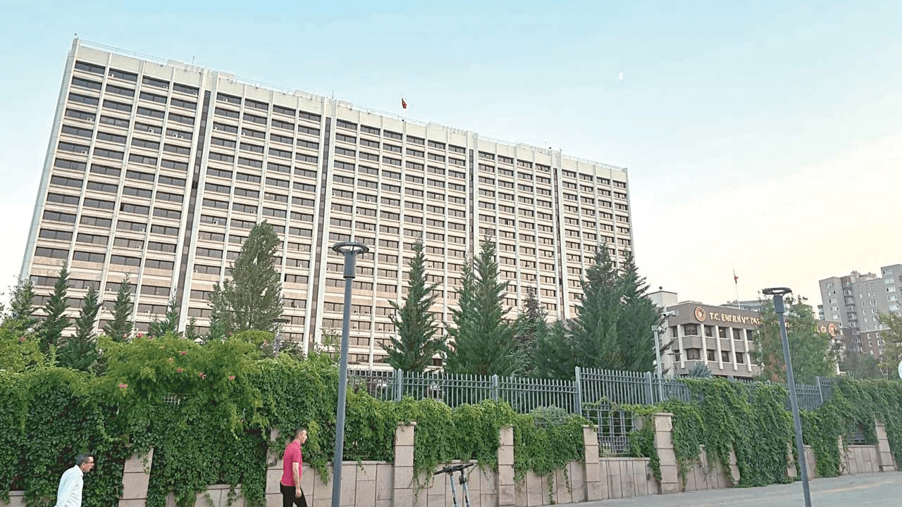 TEİAŞ’ta 109 Milyonluk Tadilatta Skandal İddia! Resmi Tatilde Gizlice Yapıldı, 3 Bin 500 Kişinin Canı Tehlikede