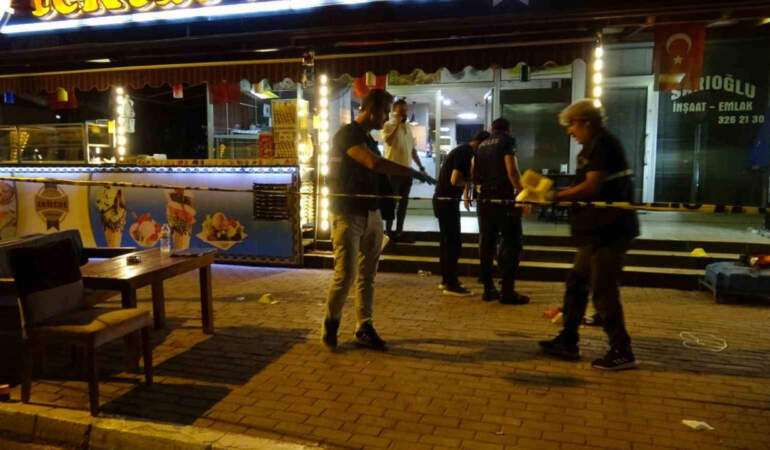 Antalya’da Korkunç Gece: Oda Başkanı Kadın Çalışanını ve Arkadaşını Öldürdükten Sonra İntihar Etti