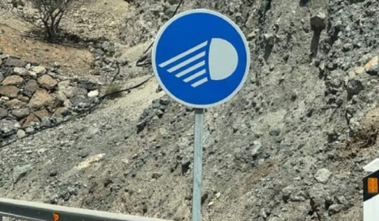 Avrupa Trafiğinde “Denizanası” Simgeli Yeni Tabela Şaşırttı: İşte Anlamı