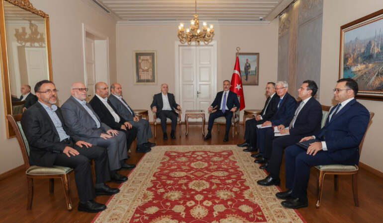 Bakan Fidan ile Hamas Heyeti İstanbul’da Bir Araya Geldi