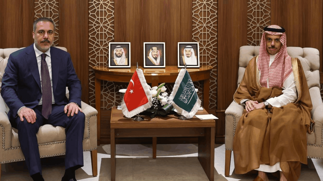 Bakan Fidan Suudi Arabistanlı Mevkidaşı Al Suud ile Görüştü