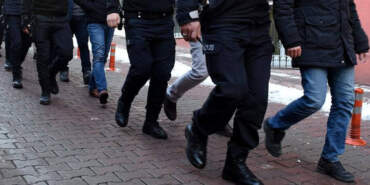 Bakan Yerlikaya Duyurdu! Kırmızı Bültenle Aranan 10 Kişi Yakalandı