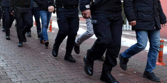 Bakan Yerlikaya Duyurdu! Kırmızı Bültenle Aranan 10 Kişi Yakalandı
