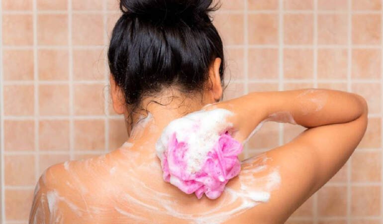 Banyo Lifinde Ölümcül Tehlike: Felç Kalmak İstemiyorsanız Lifi Hemen Çöpe Atın