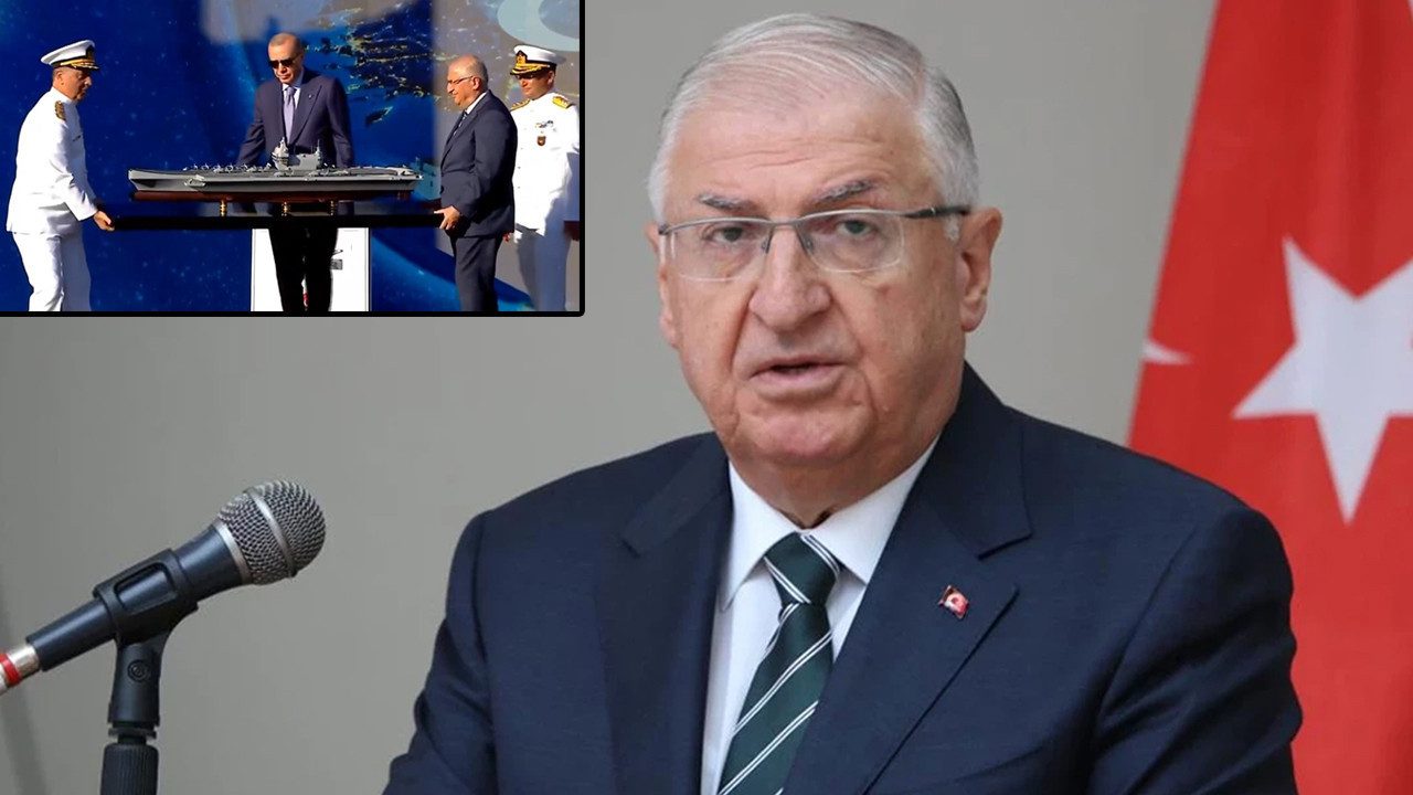 Bir Ucundan Bakan Güler Tuttu, Bir Ucundan Generaller… Sosyal Medyada Gündem Olan Masa Taşıma Görüntüleri