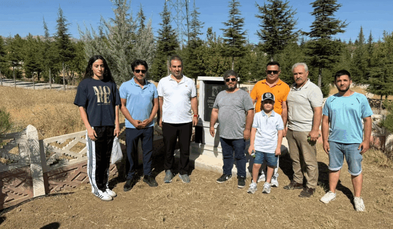 Boksör Oral Arslan Vefatının 5. Yıldönümünde Kabri Başında Anıldı