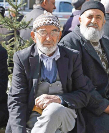 Bu Karttan Alan Emekliler Rahat Bir Nefes Alacak: Özel İndirim Fırsatları Başladı! Başvuran Hemen Alıyor