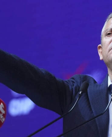 CHP Lideri Özel Meclis’teki Gazze Oturumunda Konuştu: ‘Serin Salonlarda Netanyahu ile Kayıkçı Kavgası Yapanların…’