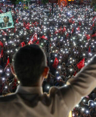 CHP’den Aksaray’da ‘Millet İradesi’ Mitingi: Binlerce Kişi İmamoğlu’na Özgürlük İstedi