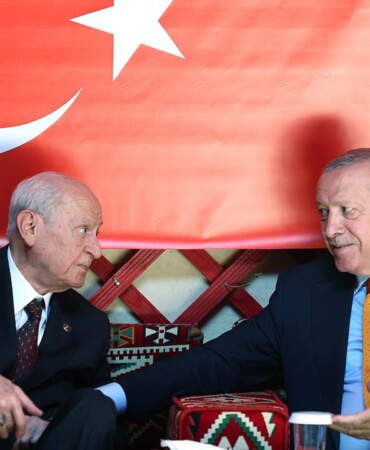 Cumhurbaşkanı Erdoğan ve MHP Lideri Bahçeli Ahlat’ta Görüştü
