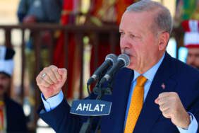 Cumhurbaşkanı Erdoğan’dan Ahlat’ta ‘Terörsüz Türkiye’ Mesajı: ‘Son Düzlüğe Varmış Bulunuyoruz’