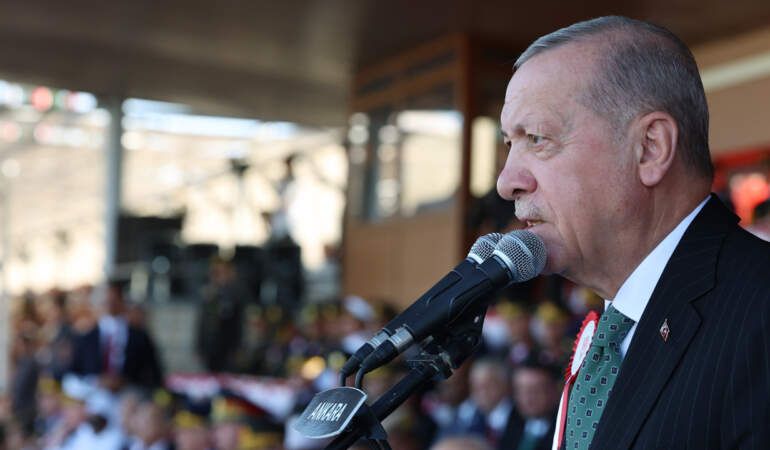 Cumhurbaşkanı Erdoğan’dan Mezun Teğmenlere ‘Uyarı’: ‘Rehavetin Ağır Bedelleri Olur’
