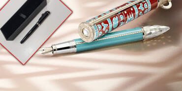 Cumhurbaşkanı Erdoğan’ın Hediye Ettiği Kalemleri Gelir Kapısı Yapmışlar! Fiyatı Dudak Uçuklattı