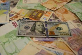 Dövizde İşler Değişti! Dolar Frene Bastı, Euro Yeni Rekora Koşuyor