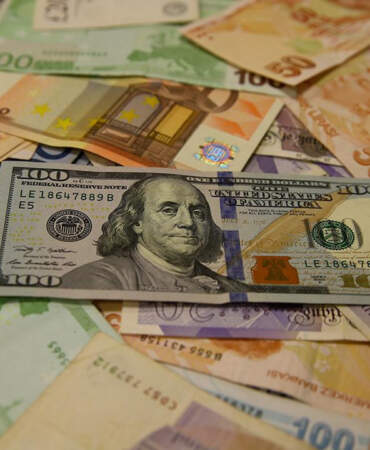 Dövizde İşler Değişti! Dolar Frene Bastı, Euro Yeni Rekora Koşuyor