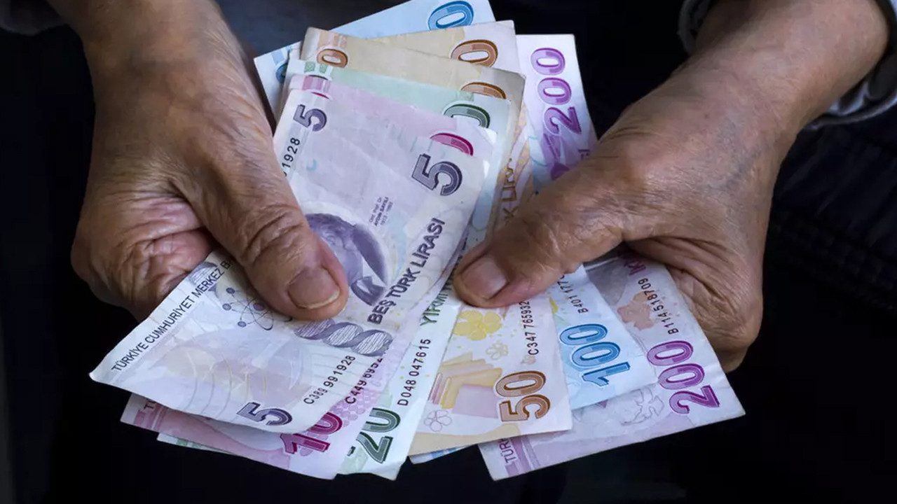 Emeklilere Kötü Haber! SGK Uzmanı Özgür Erdursun’dan 2026 İçin Dikkat Çeken Tahmin