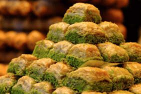 Fıstık Aldı Başını Gidiyor! Baklavaya Zam Kapıda