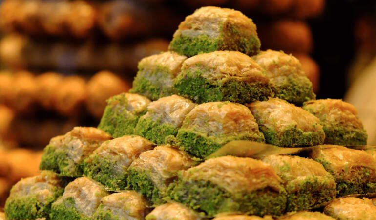 Fıstık Aldı Başını Gidiyor! Baklavaya Zam Kapıda