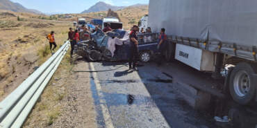 Hakkari’de Korkunç Kaza! 4 Ölü, 2 Yaralı