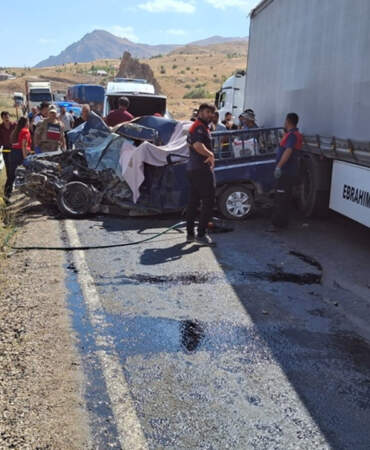 Hakkari’de Korkunç Kaza! 4 Ölü, 2 Yaralı
