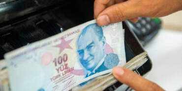 İHTİYAÇ KREDİSİ 2025: Hangi Banka 300 Bin TL Krediye En Düşük Faiz Veriyor? İşte Banka Banka Taksitler