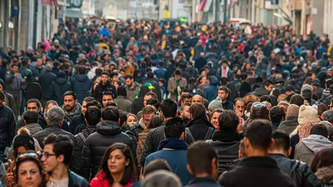 İşsizlik Fonu Patrona Çalışıyor: İşsiz Sayısı Arttı, Başvuranların Yarısı Ödenekten Yararlanamadı