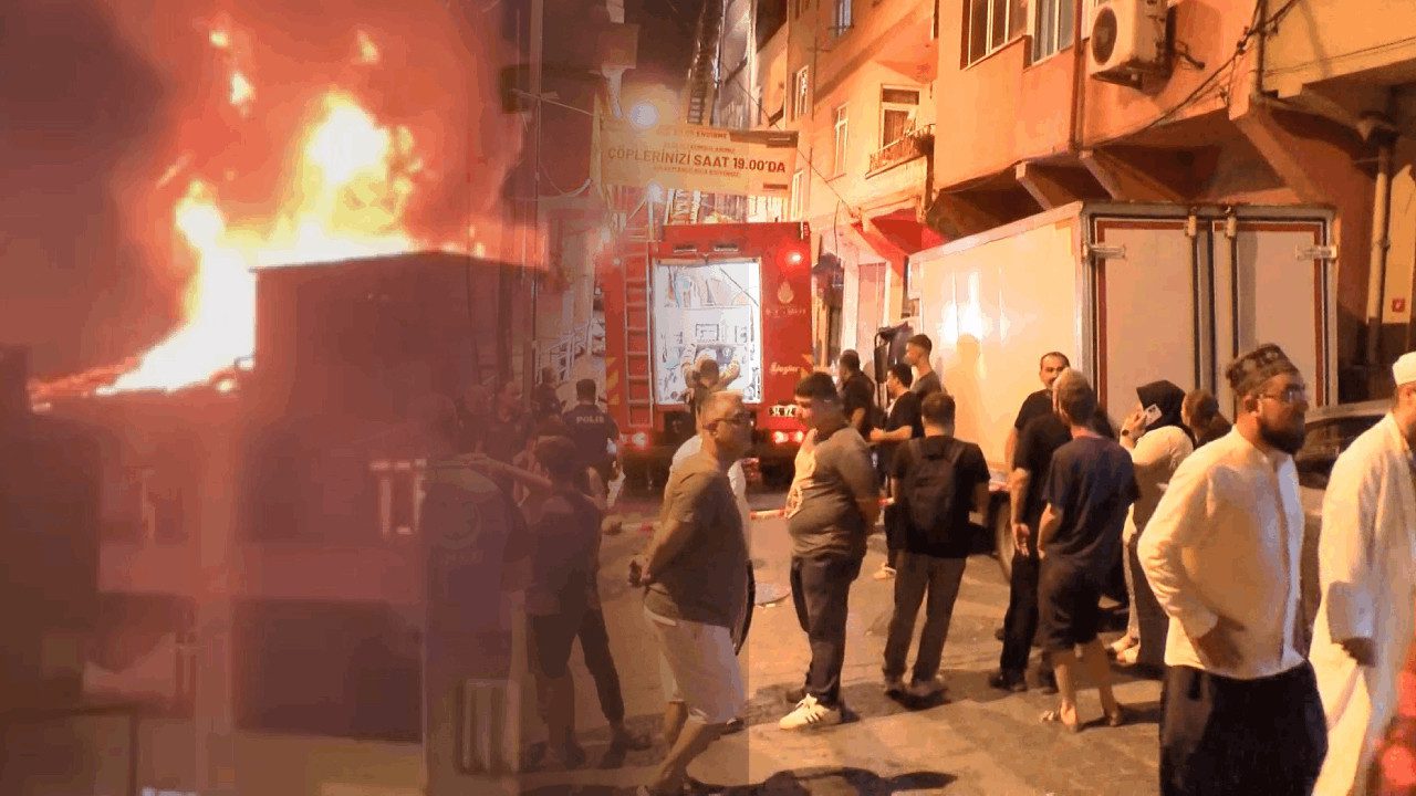 İstanbul’da Korku Dolu Anlar, Sesi Duyan Kendisini Dışarı Attı