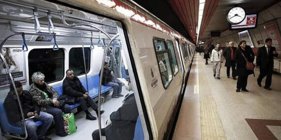 İstanbul’da Metroda Teknik Arıza! Seferler Aksadı, Duraklar Doldu