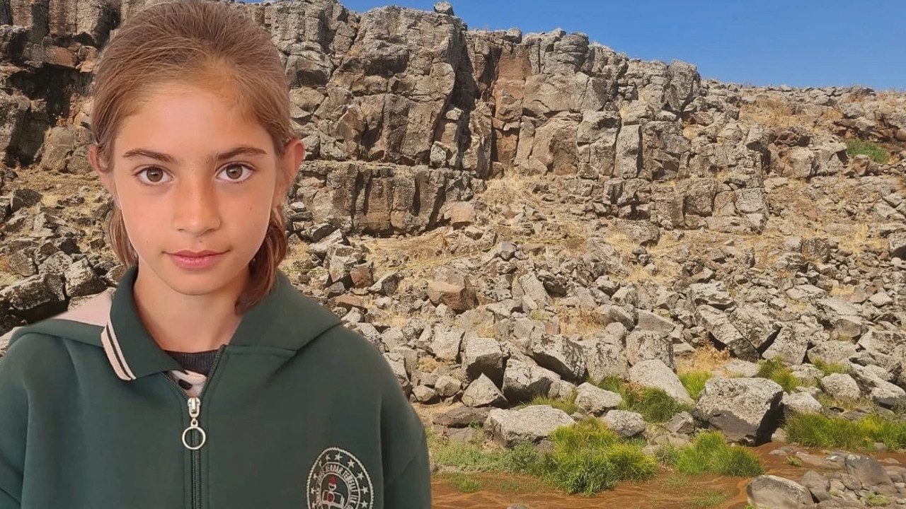 ‘Kayalıktan Düştü’ Dediler, Arabada Bulundu: 12 Yaşındaki Zeynep Nasıl Öldü?