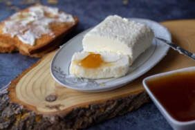 Krema ve Kaymak Üretimine Bakanlık Ayarı! İşletmelere Tarih Verildi, Baştan Sona Değişiyor